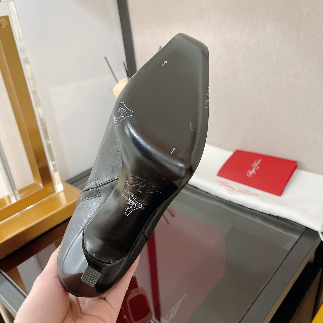 R方扣頭鞋-2022秋冬新款 細跟短靴 黑色
