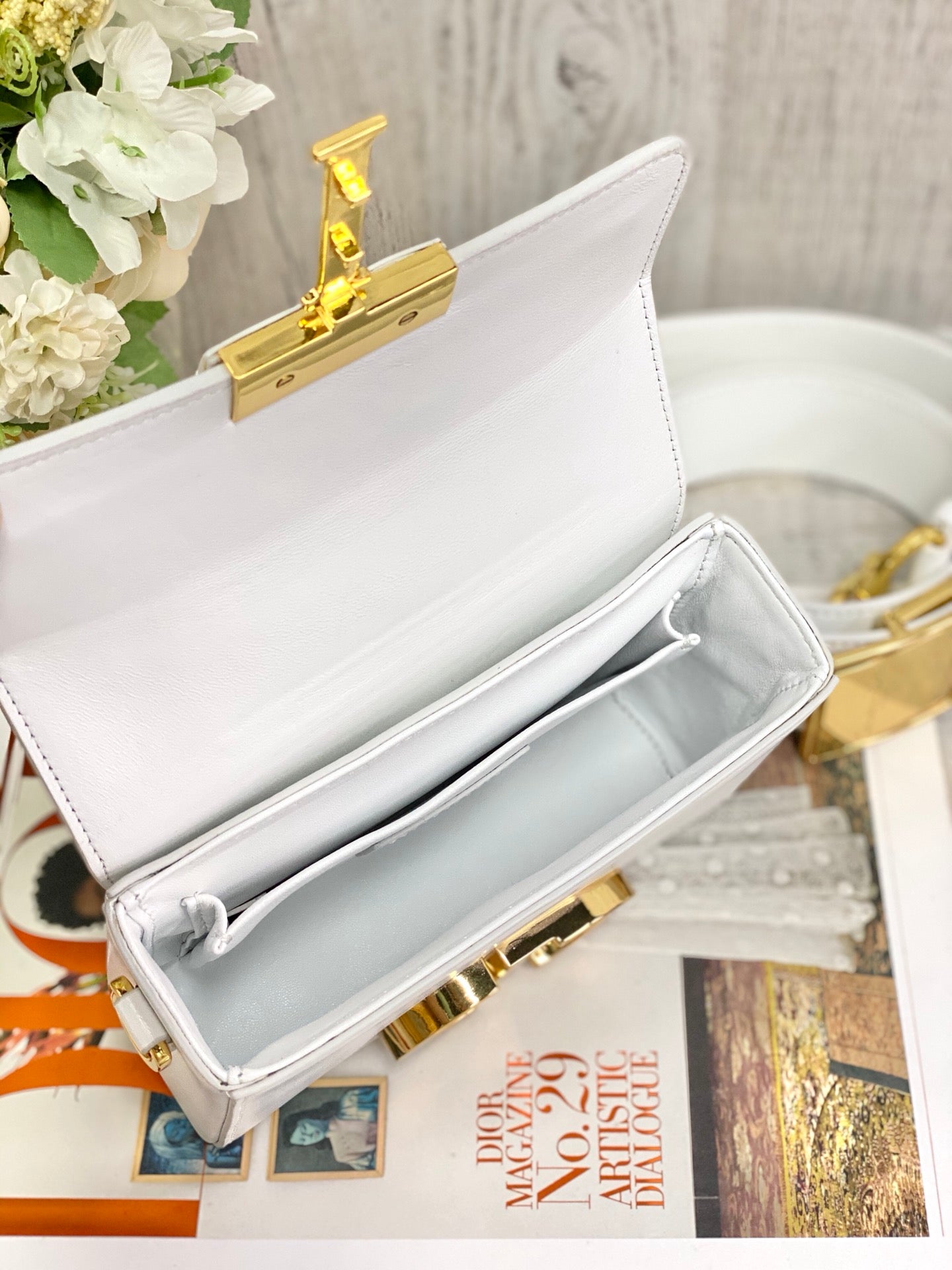 Dior 蒙田 Mini Box-牛皮平紋-金扣-17.5cm-白色