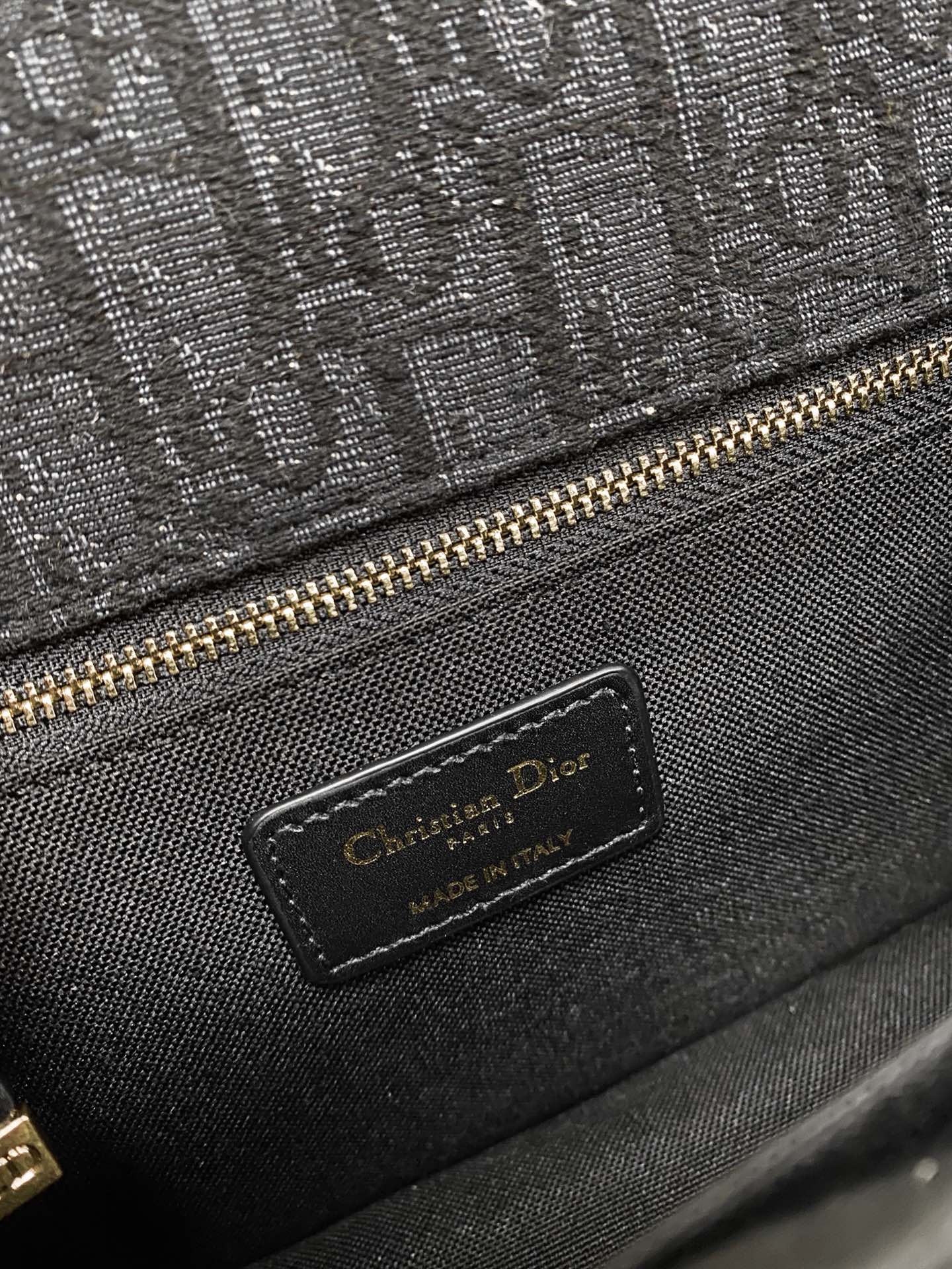 Dior 蒙田 30 Montaigne系列-24cm-金扣-黑色刺繡