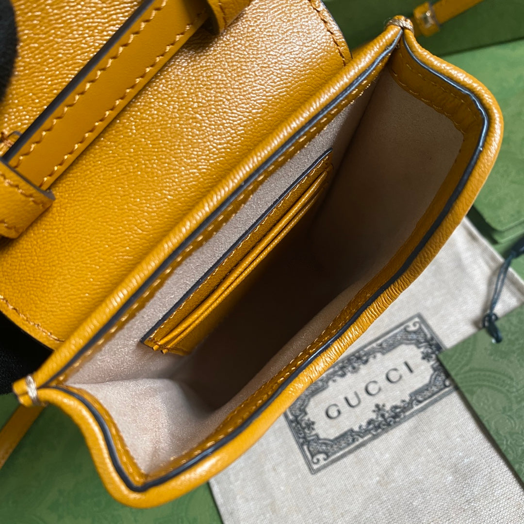 Gucci 鎖扣鏈條手機包
