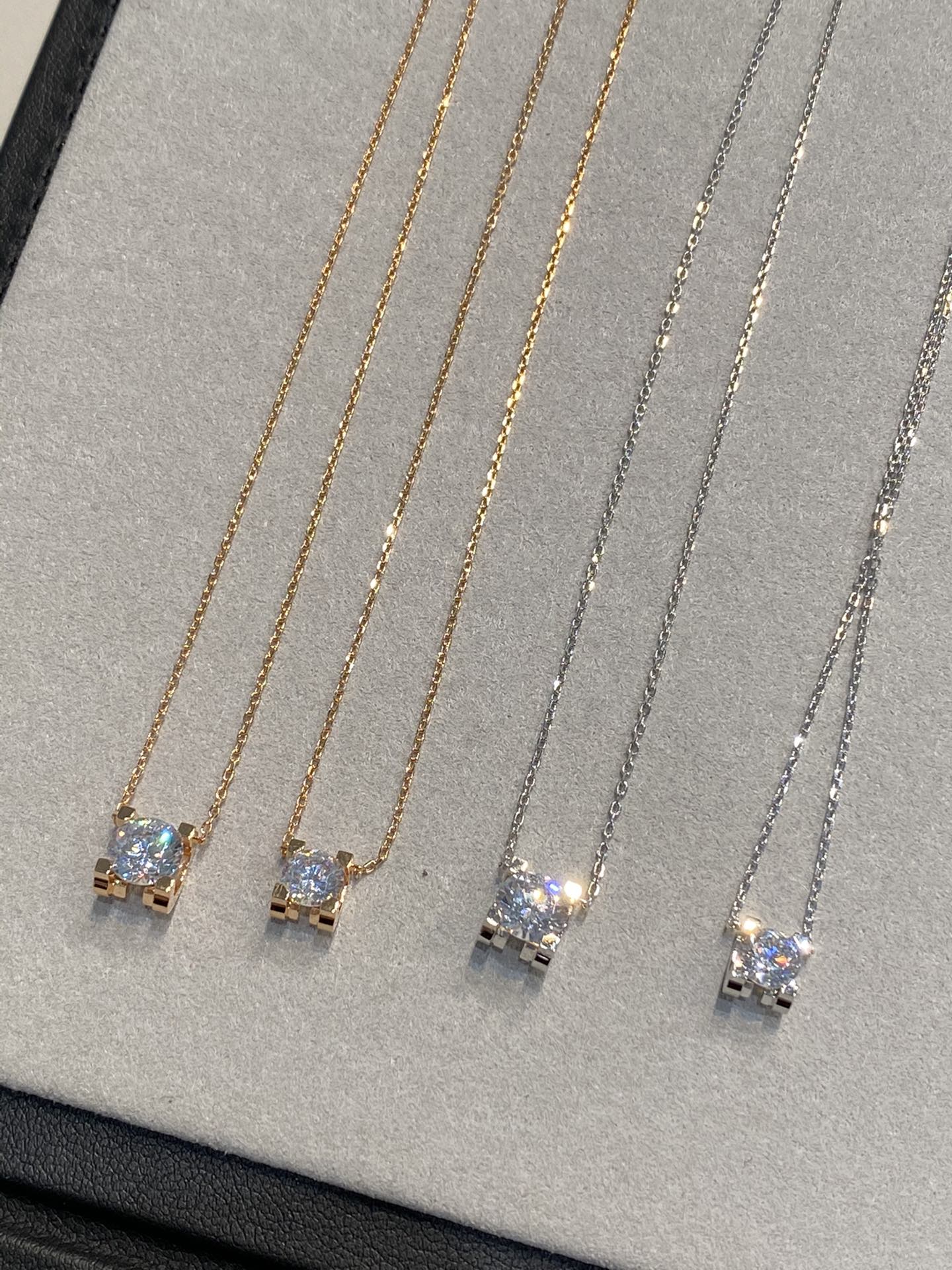 Cartier 牛角鑽石項鍊-60分/一克拉