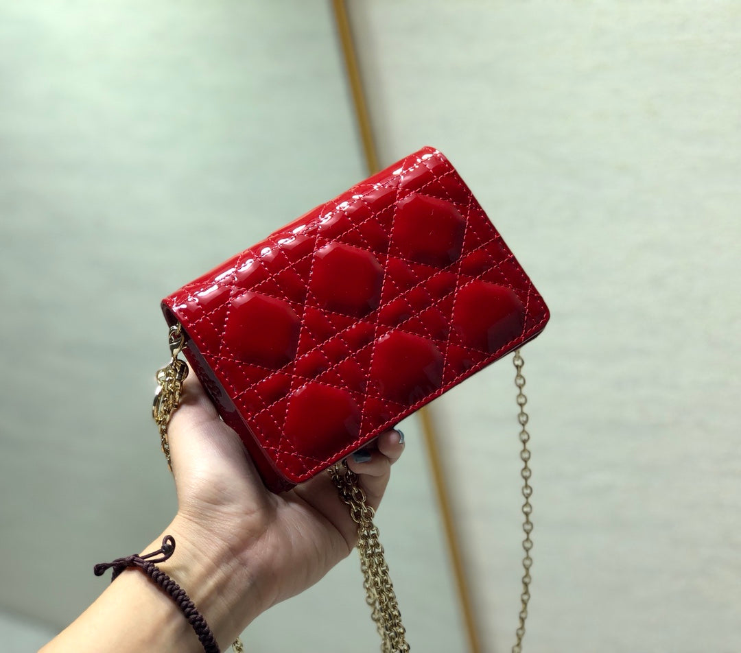 Dior Lady Dior Nano 鏈條卡包／腰包-漆皮紅色
