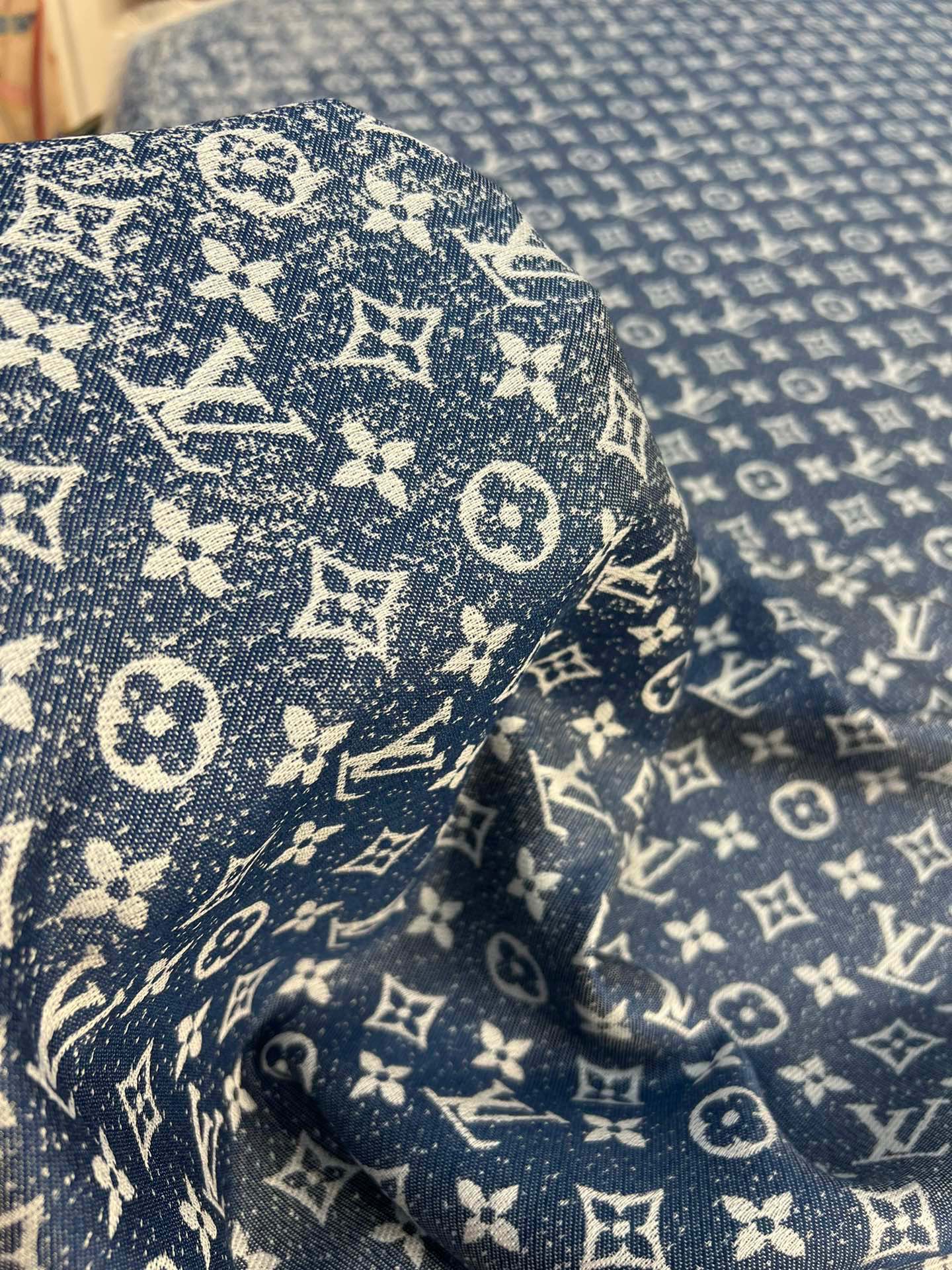 路L家-漸變牛仔老花披肩 Denim Gradient 142.5cm