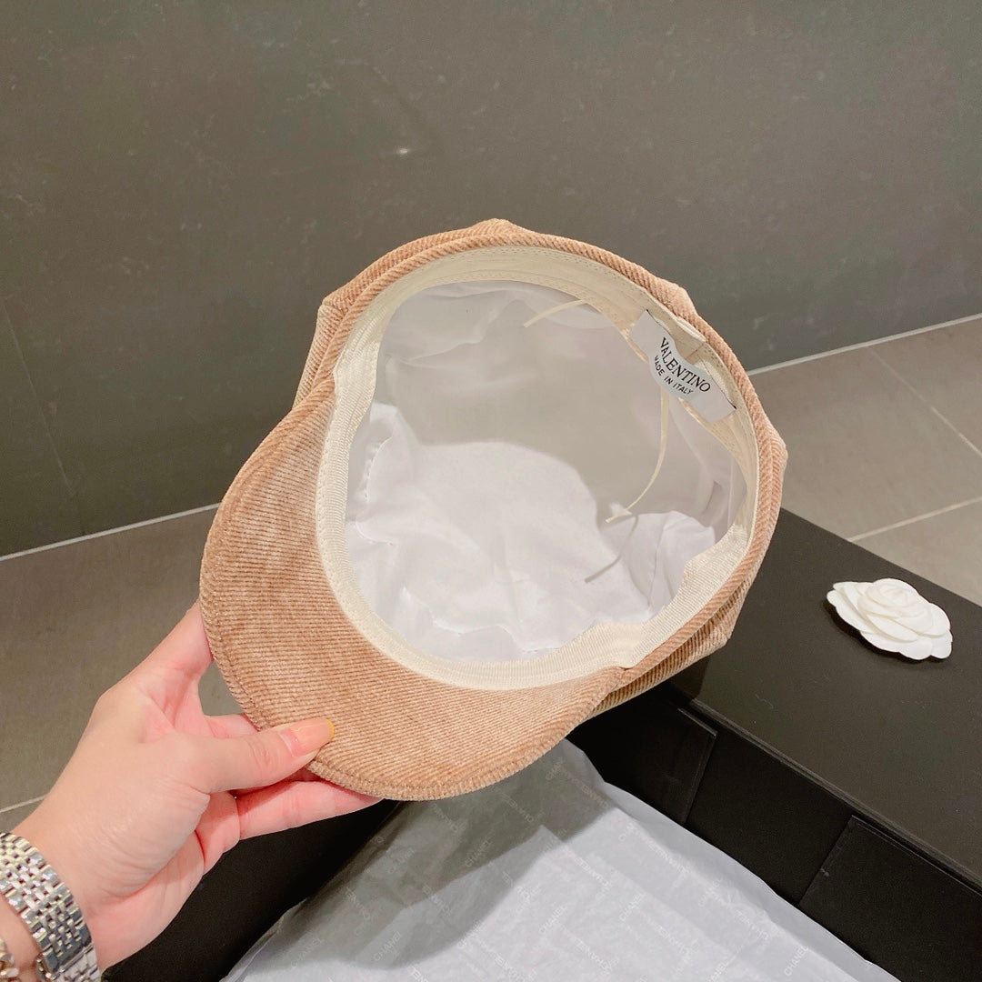 范倫V-燈心絨鴨舌軍帽 杏色