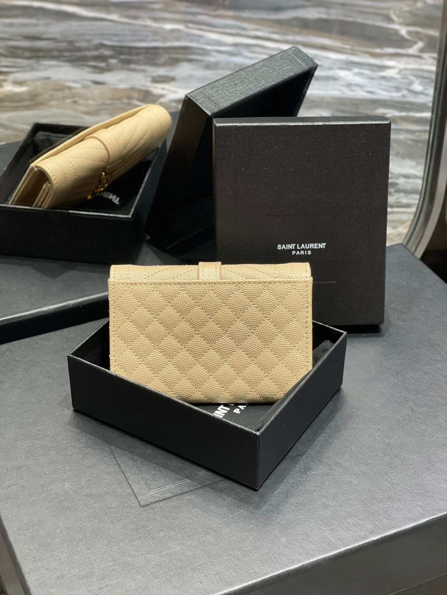 YSL 新品短夾_ 杏色金扣