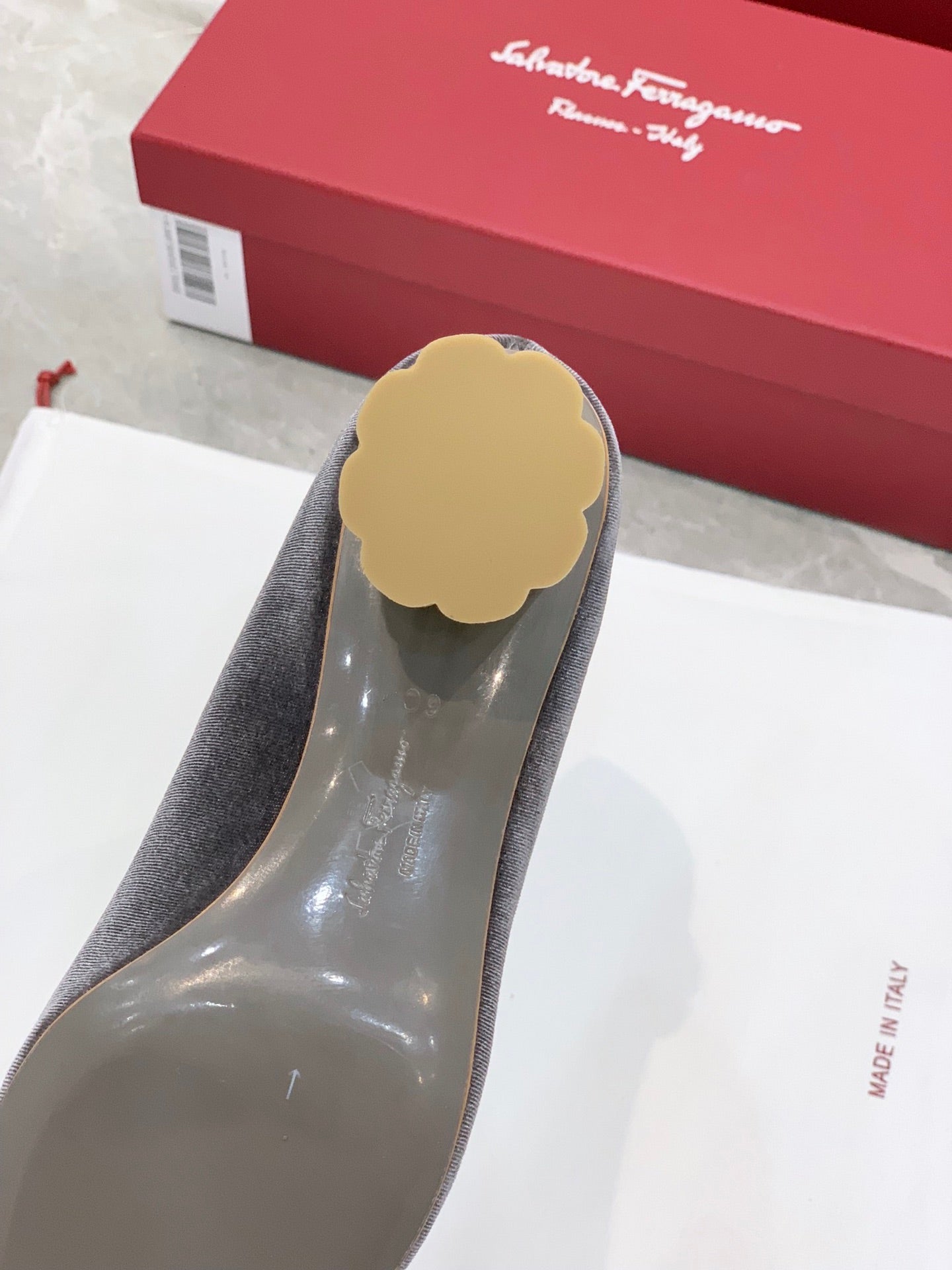 Salvatore Ferragamo鞋-菲拉格慕 VARA大蝴蝶結 絲絨面 金梅花跟 高跟鞋