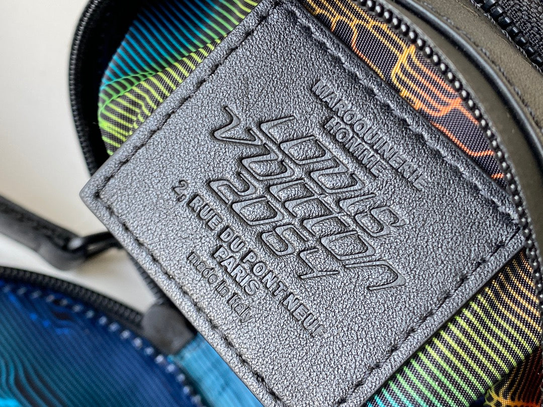 LV M45604 Expandable Polochon 手袋