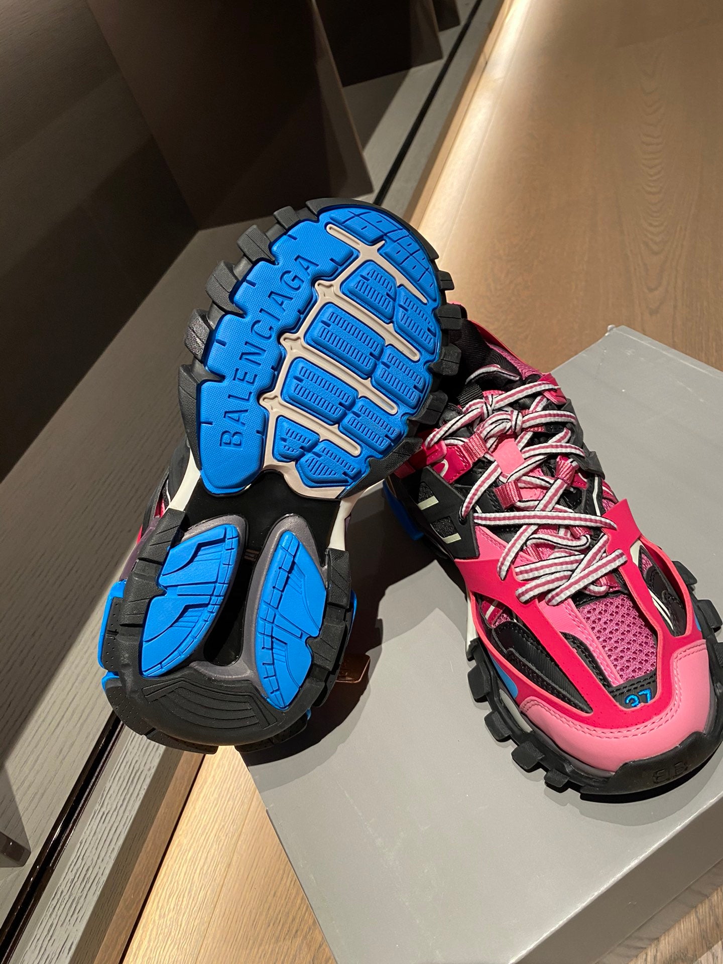 Balenciaga 巴黎世家-老爹鞋