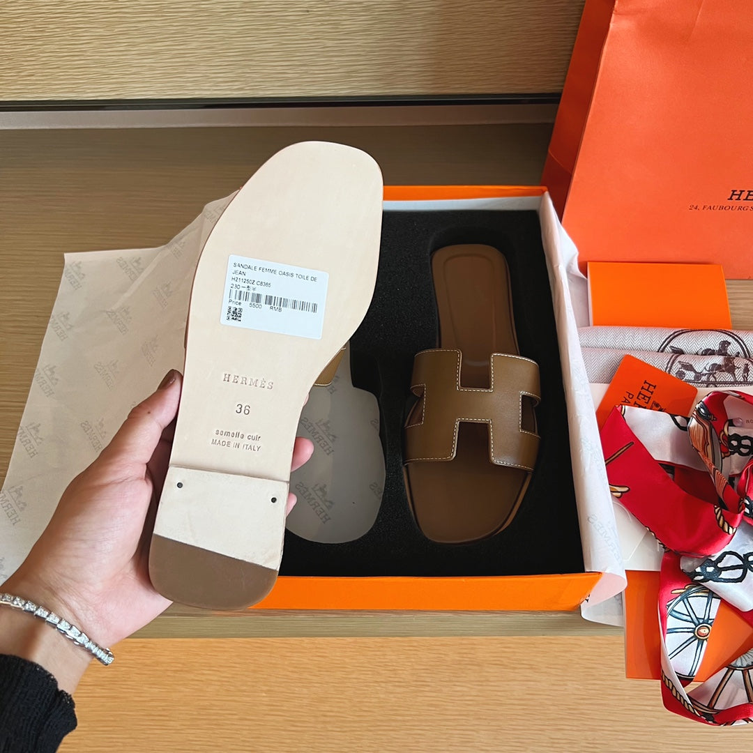 小愛款-經典H拖鞋 純色皮面 全包中底 咖色