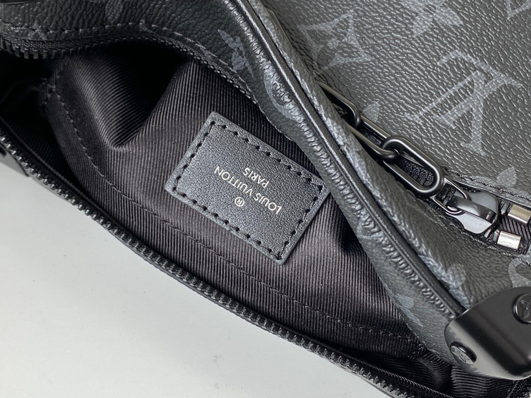 M44735 路L家-2019 春夏 Mini Soft Trunk 手袋