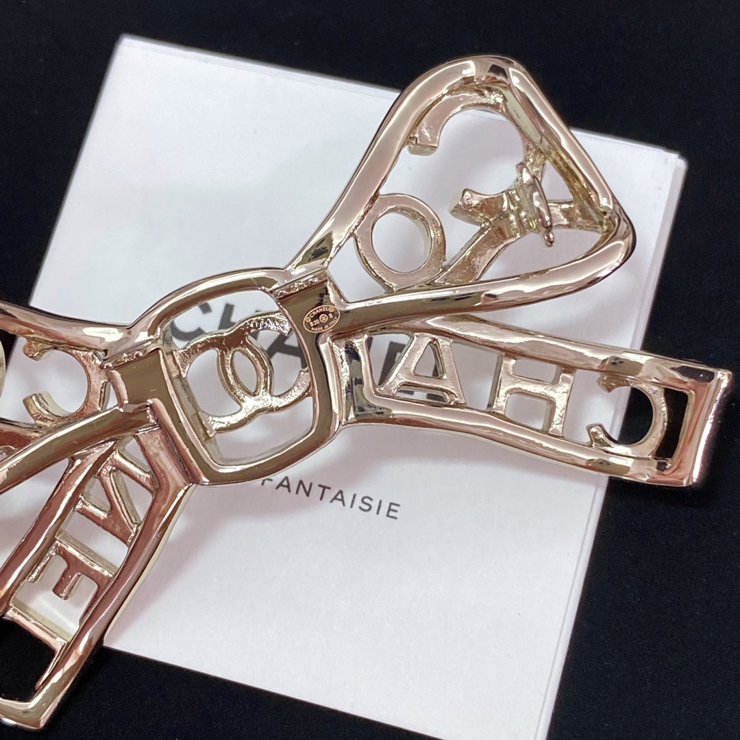 Chanel 髮夾