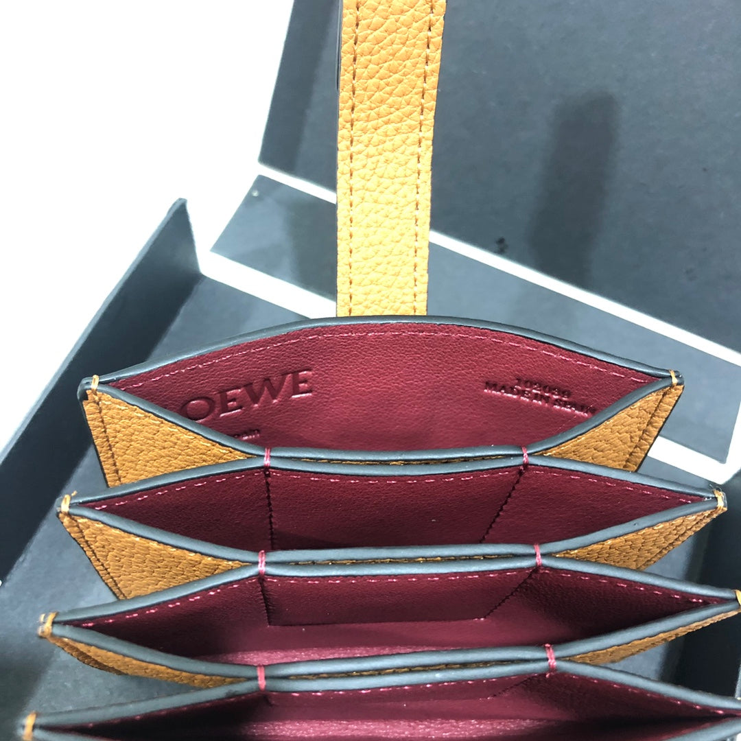 Loewe 搭扣小卡包