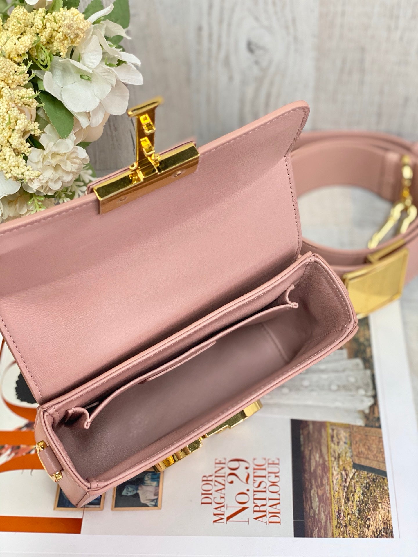 Dior 蒙田 Mini Box-牛皮平紋-金扣-17.5cm-粉色