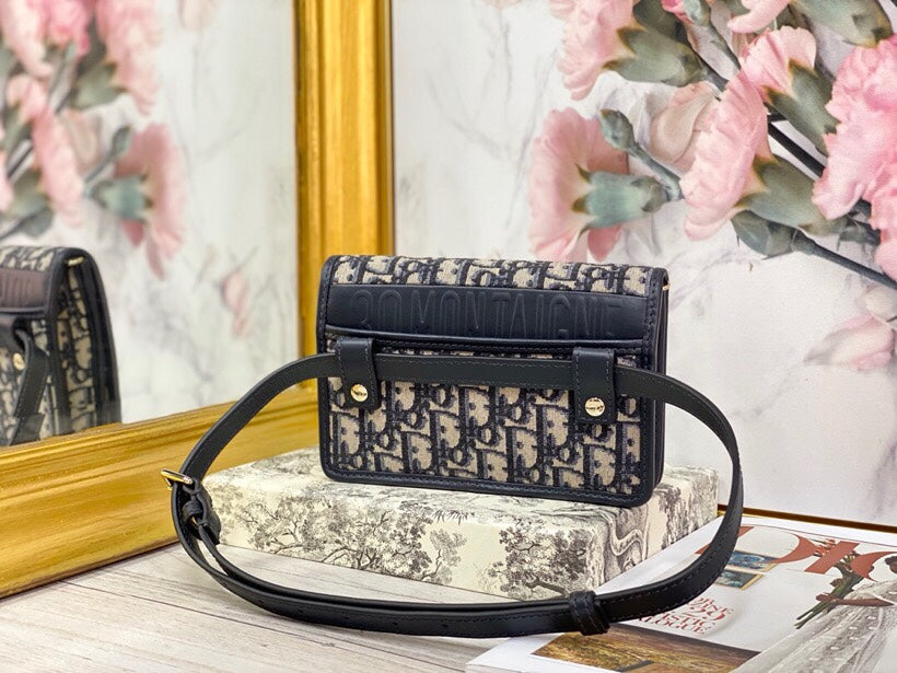 Dior 30 Montaigne 蒙田二合一手拿包／腰包-深藍老花