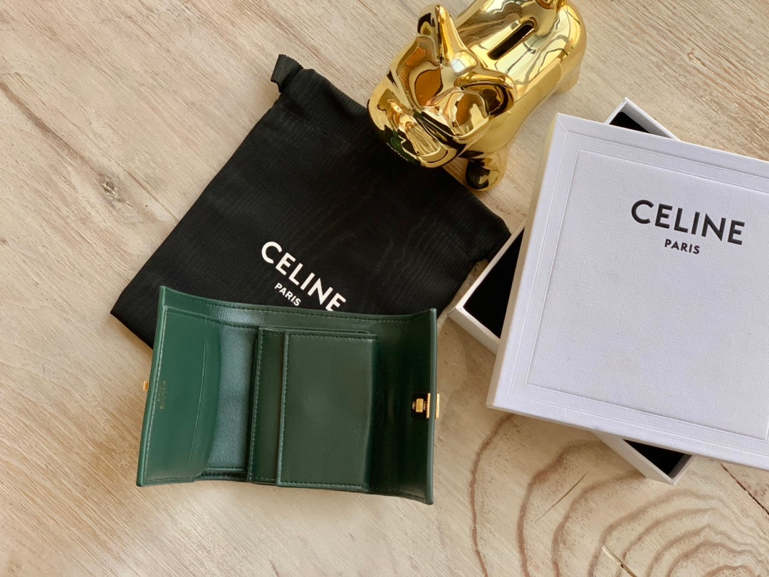 Celine 小號亮澤牛皮革三折短夾