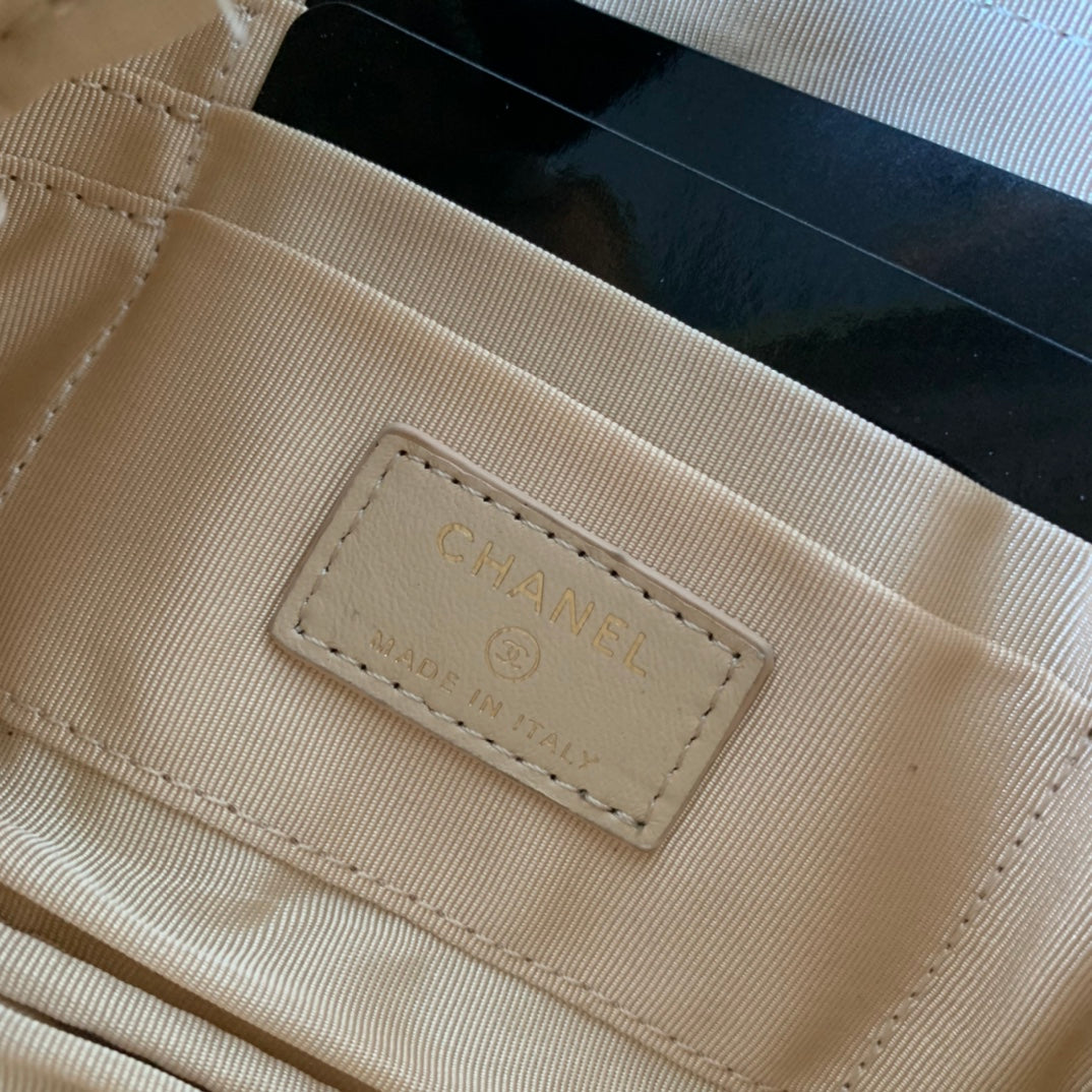 CHANEL 19系列小羊皮大格子零錢包