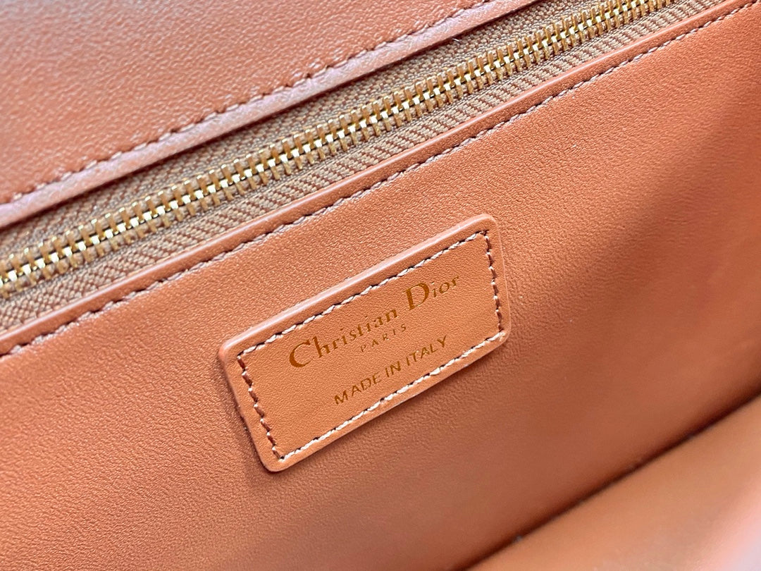Dior 蒙田 30 Montaigne系列-24cm-牛皮平紋-深古銅金扣