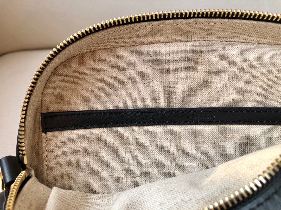 賽C家-TRIOMPHE刺繡織物相機包