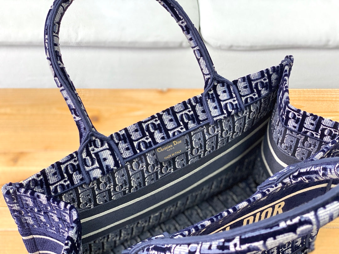 Dior Book Tote-小號36.5cm-深藍老花天鵝絨