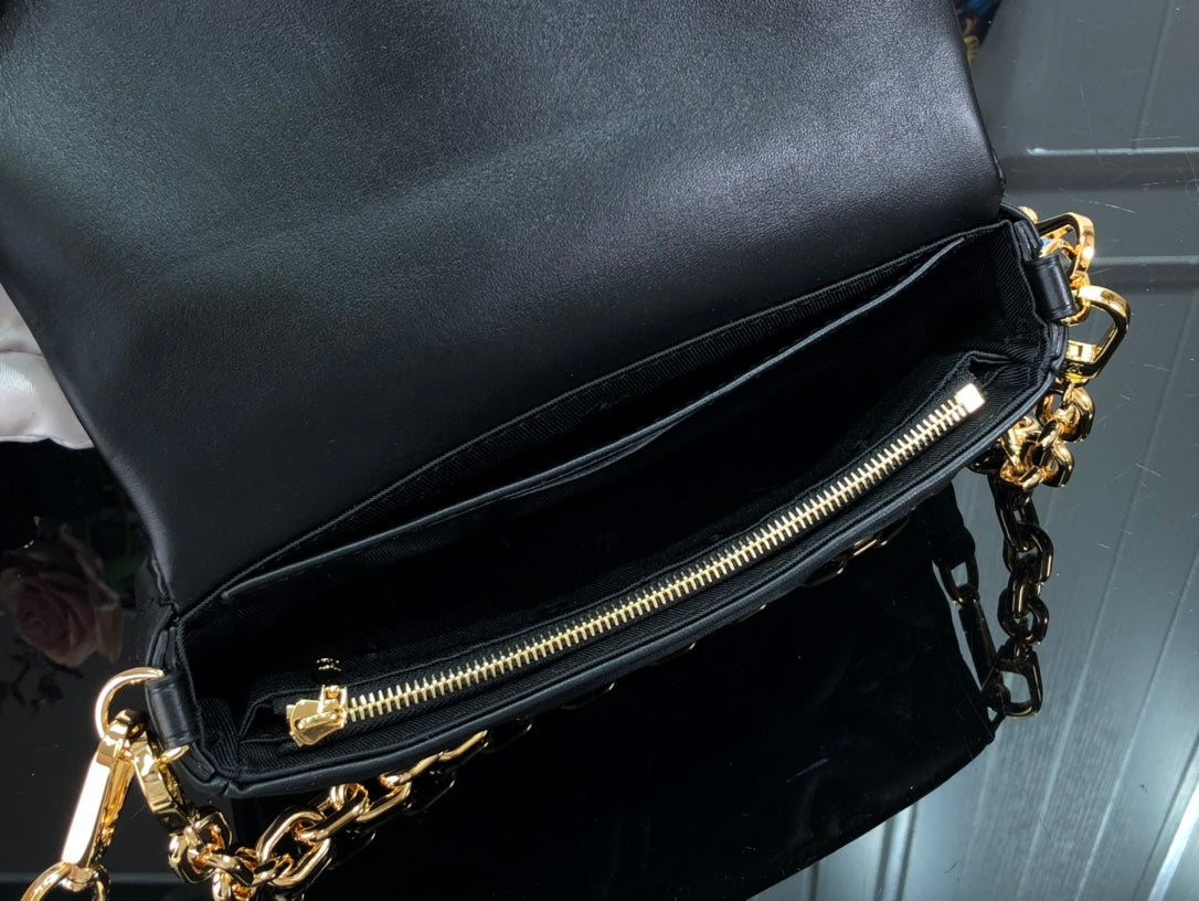 M81399 路L家-Wallet on Strap 手袋 鏈條包 黑色