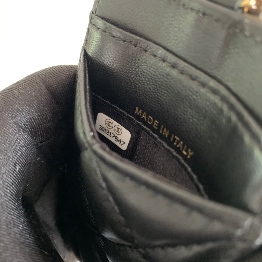 Chanel 證件套-黑色羊皮金扣