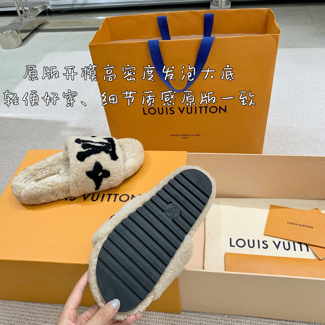 路L家-Paseo Comfort 系列 泰迪毛毛拖鞋 米白色