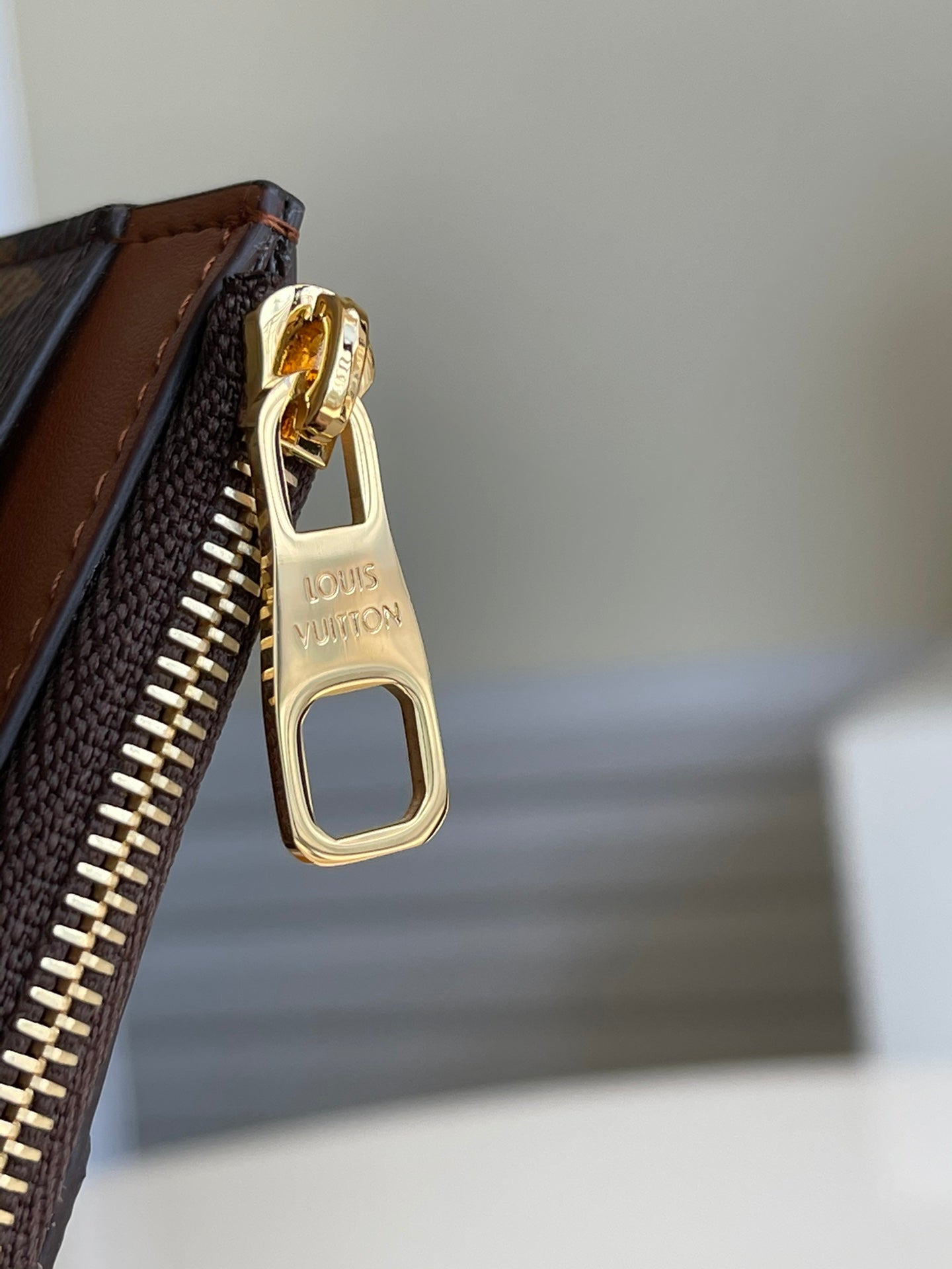 LV M80556 Multi Card Holder Trunk 卡包短夾