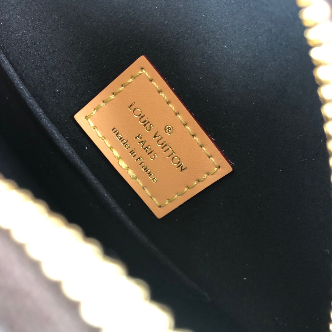 M44604 路L家-BOITE CHAPEAU SOUPLE 軟圓餅包