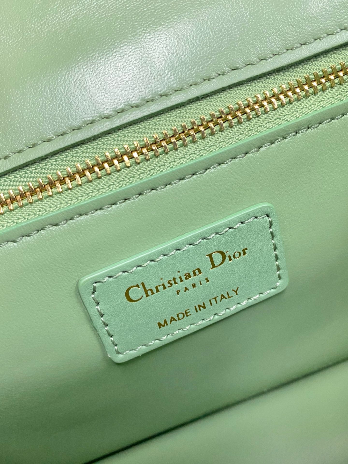 Dior 蒙田 30 Montaigne系列-24cm-牛皮平紋-牛油果綠金扣
