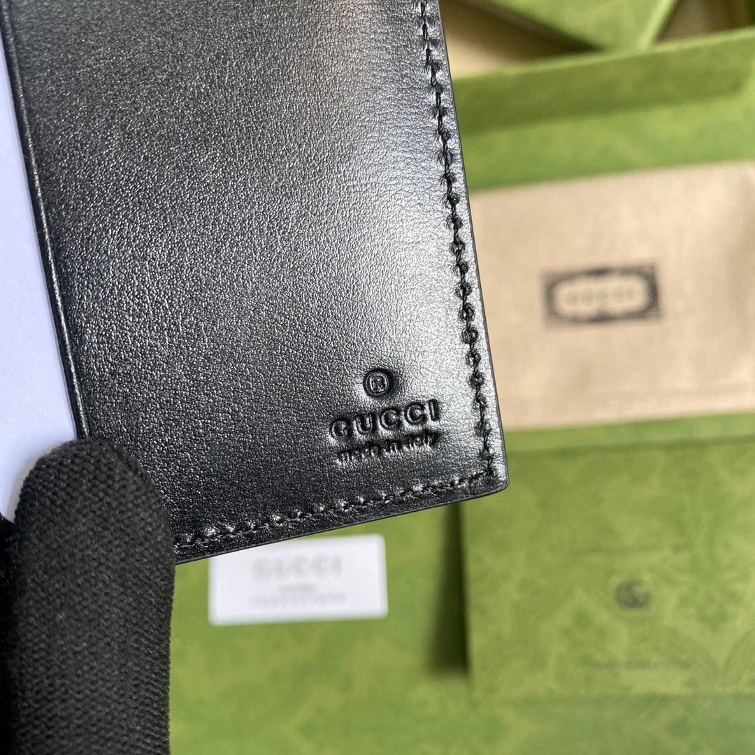 Gucci 牛皮卡包