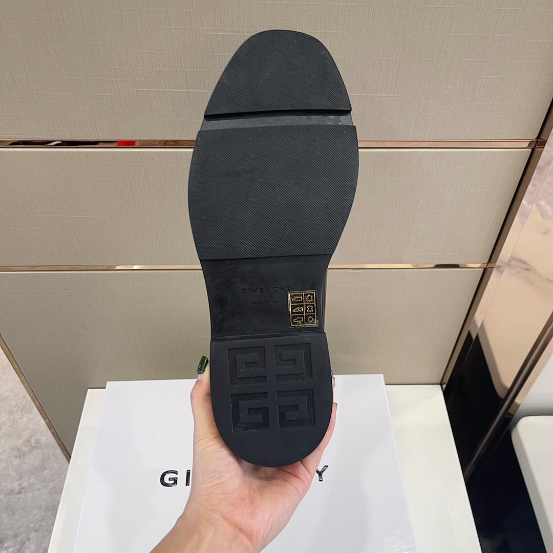 Giv-SQUARED 皮鞋 黑綠色