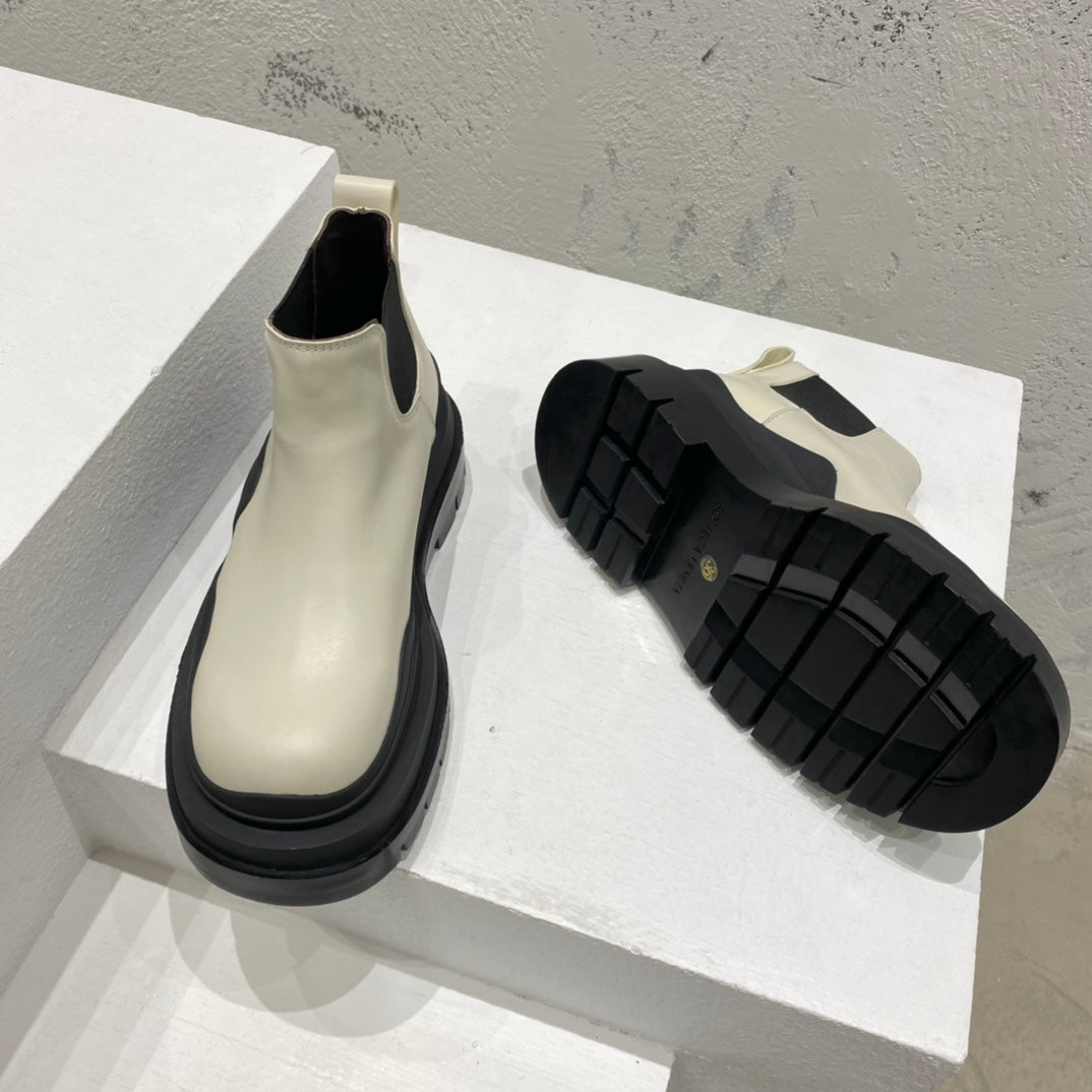 B編織-22SS 英倫復古短靴 男女同款 米色黑底