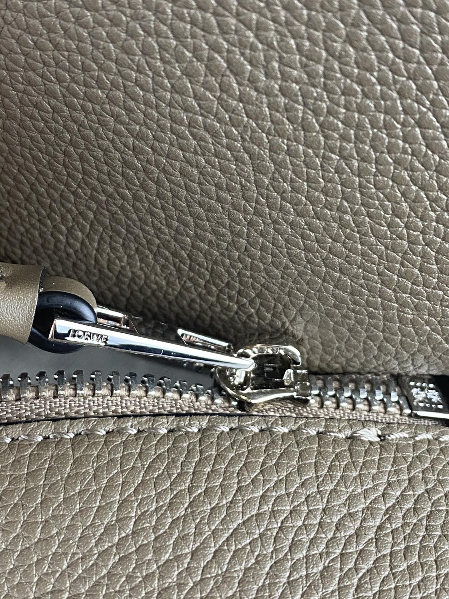 羅L威-Puzzle bag 小牛皮 大號