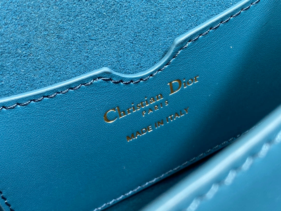 Dior Bobby-中號22cm-深海藍牛皮