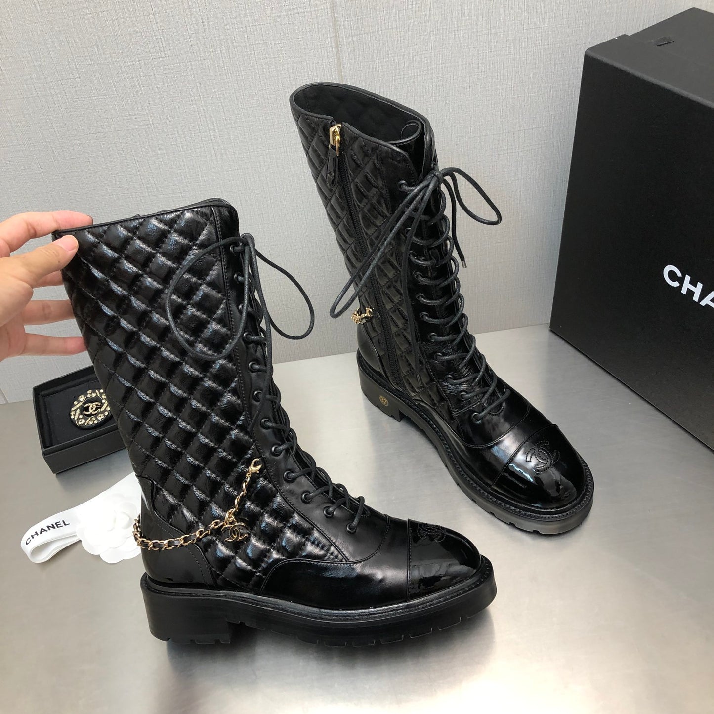 小香家-菱格紋羊皮繫帶靴（尺碼35-39，40、41訂製）