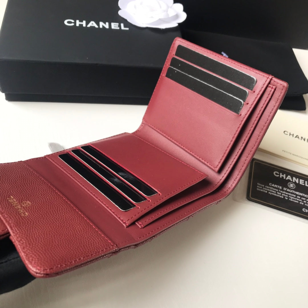 Chanel 三折短夾-紅色球紋皮金釦