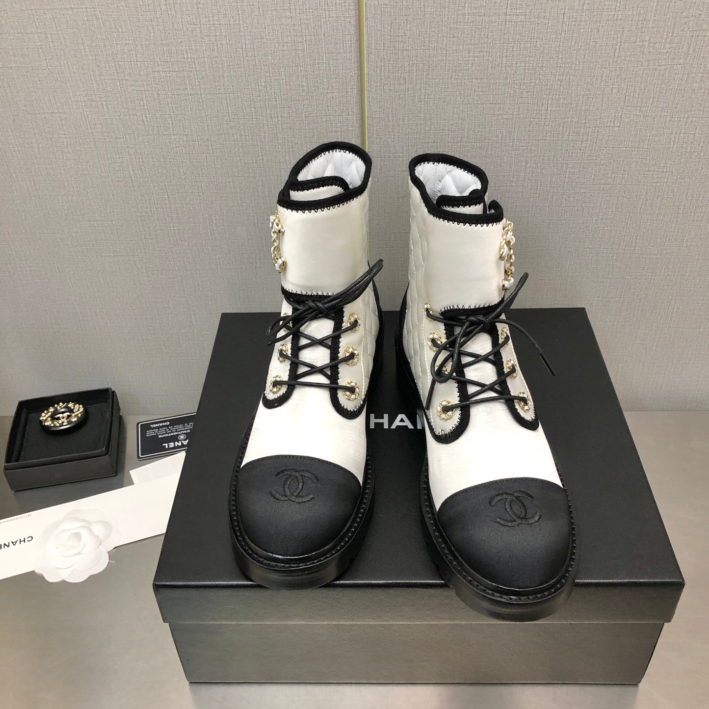 小香家- 2022秋冬 菱格短靴 白色