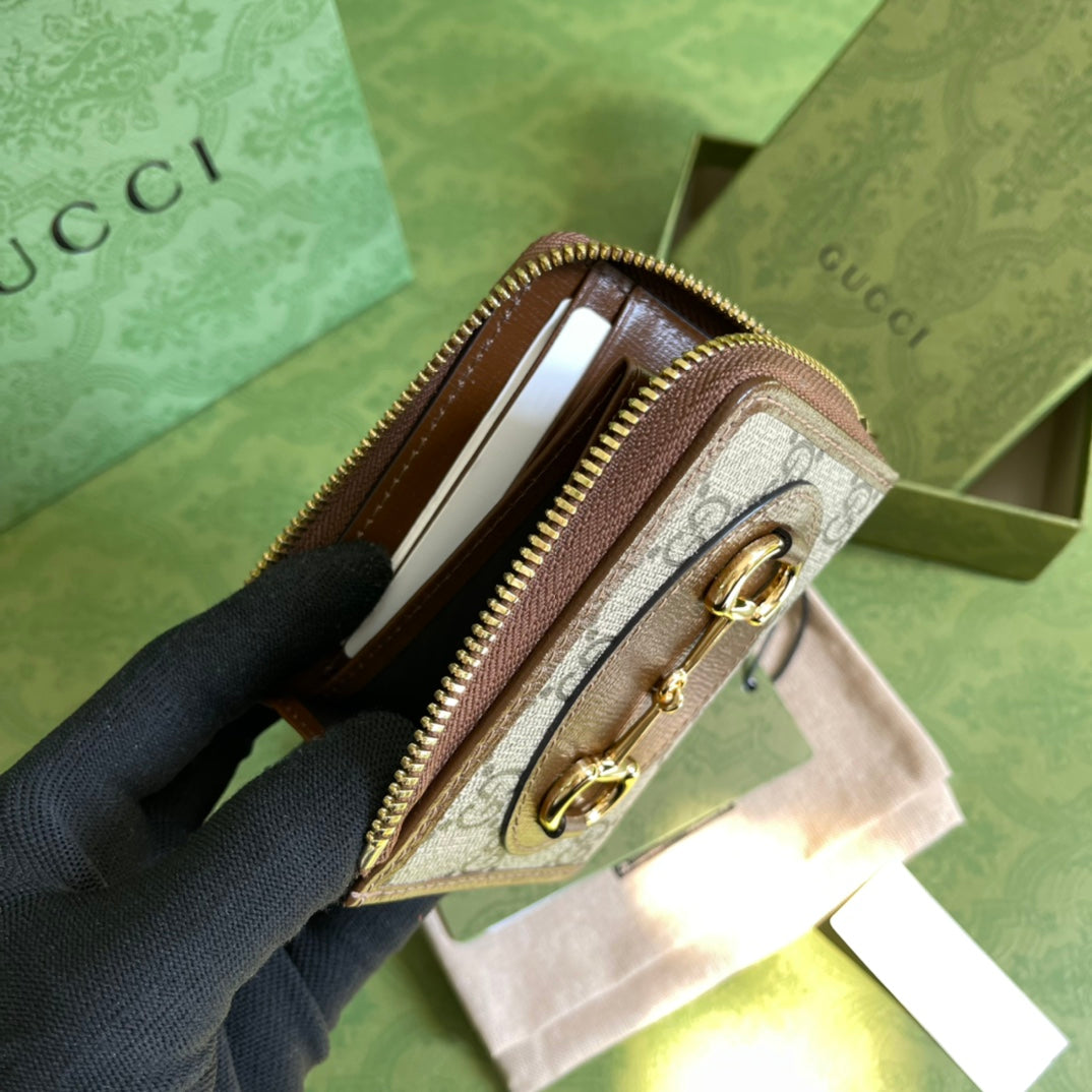 Gucci 新款拉鍊卡包