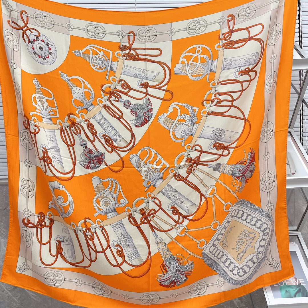 小愛款-雙面大絲巾 136cm-30%真絲70%羊毛