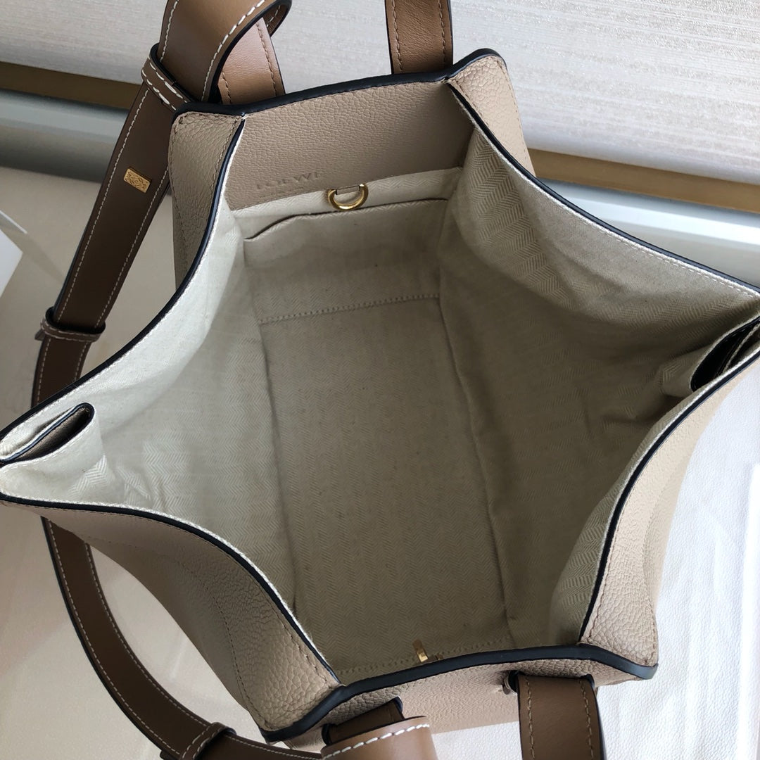 羅L威-Hammock 小號13.5X25X30 cm  荔枝紋沙色