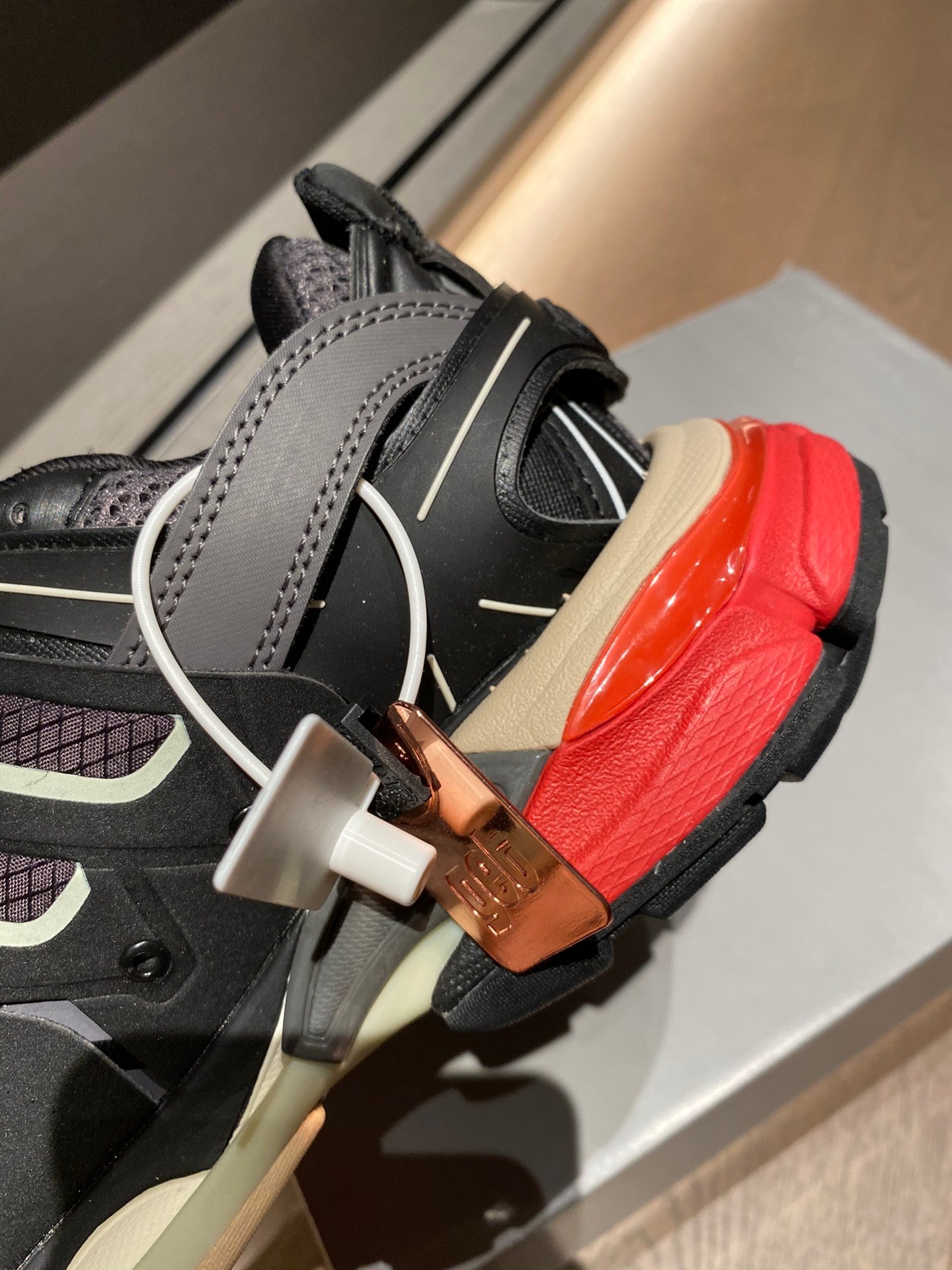 Balenciaga 巴黎世家-老爹鞋