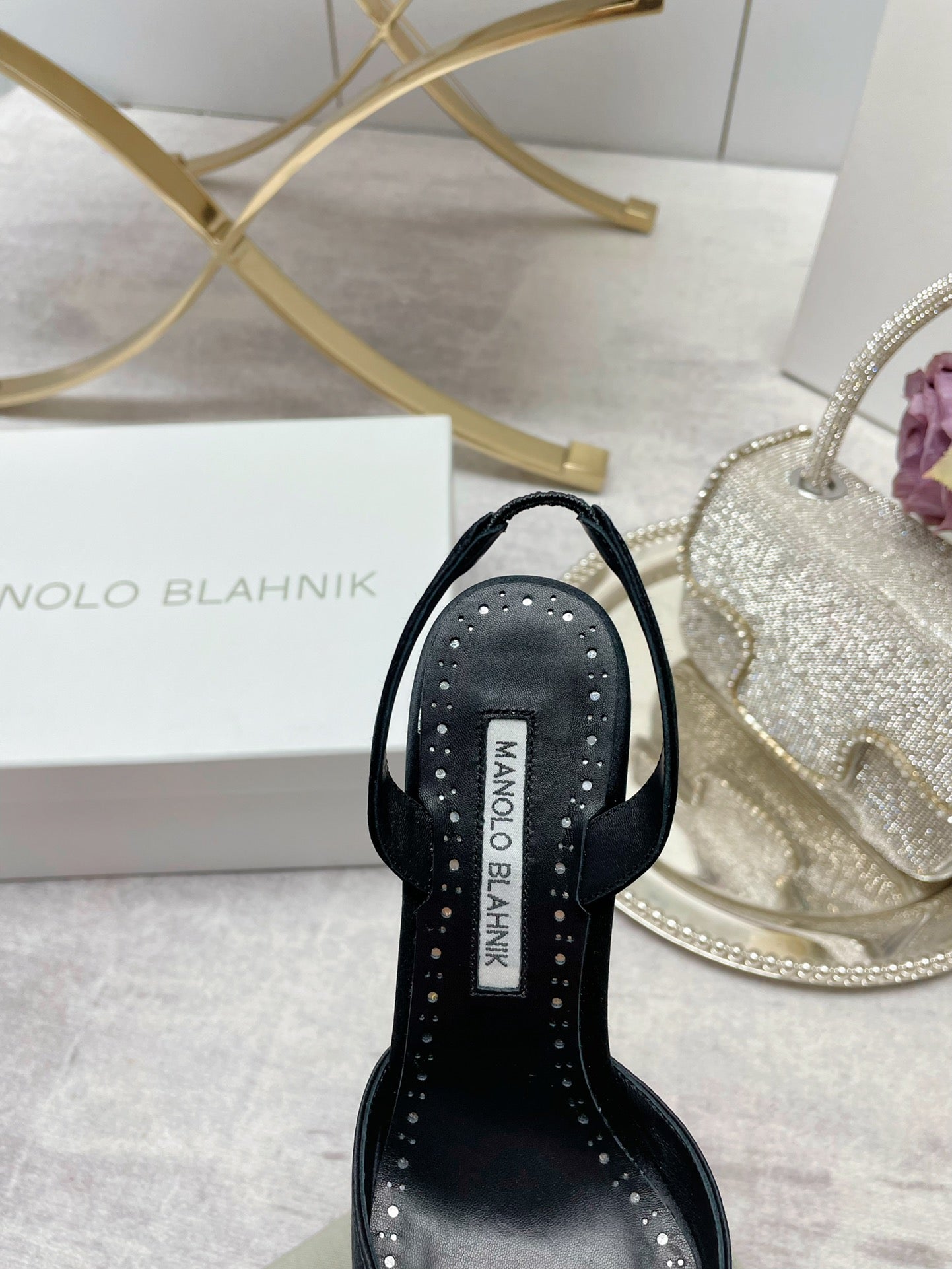 Manolo Blahnik-22S水鑽高跟鞋