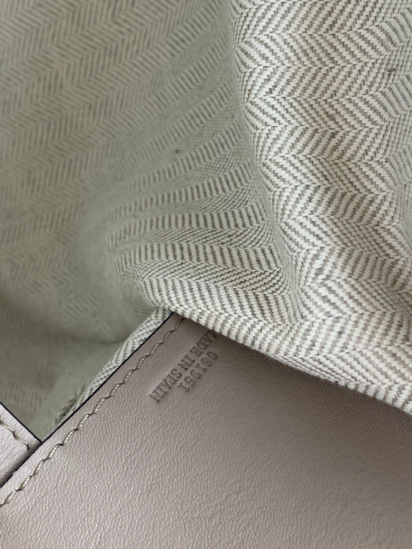 羅L威-Hammock 小號13.5X25X30 cm 平紋沙色