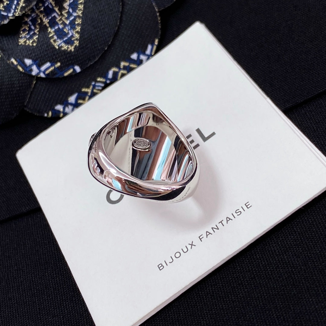Chanel 戒指