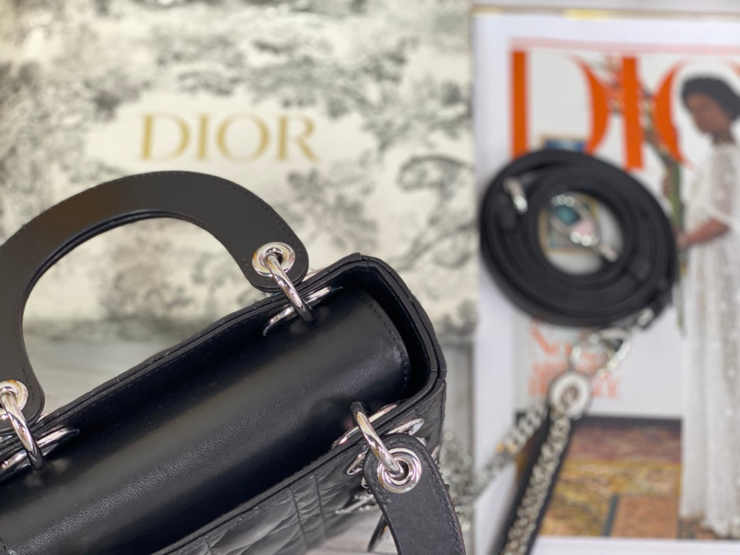 Dior-Mini Lady Dior手袋-三格黛妃-17cm-黑色銀釦