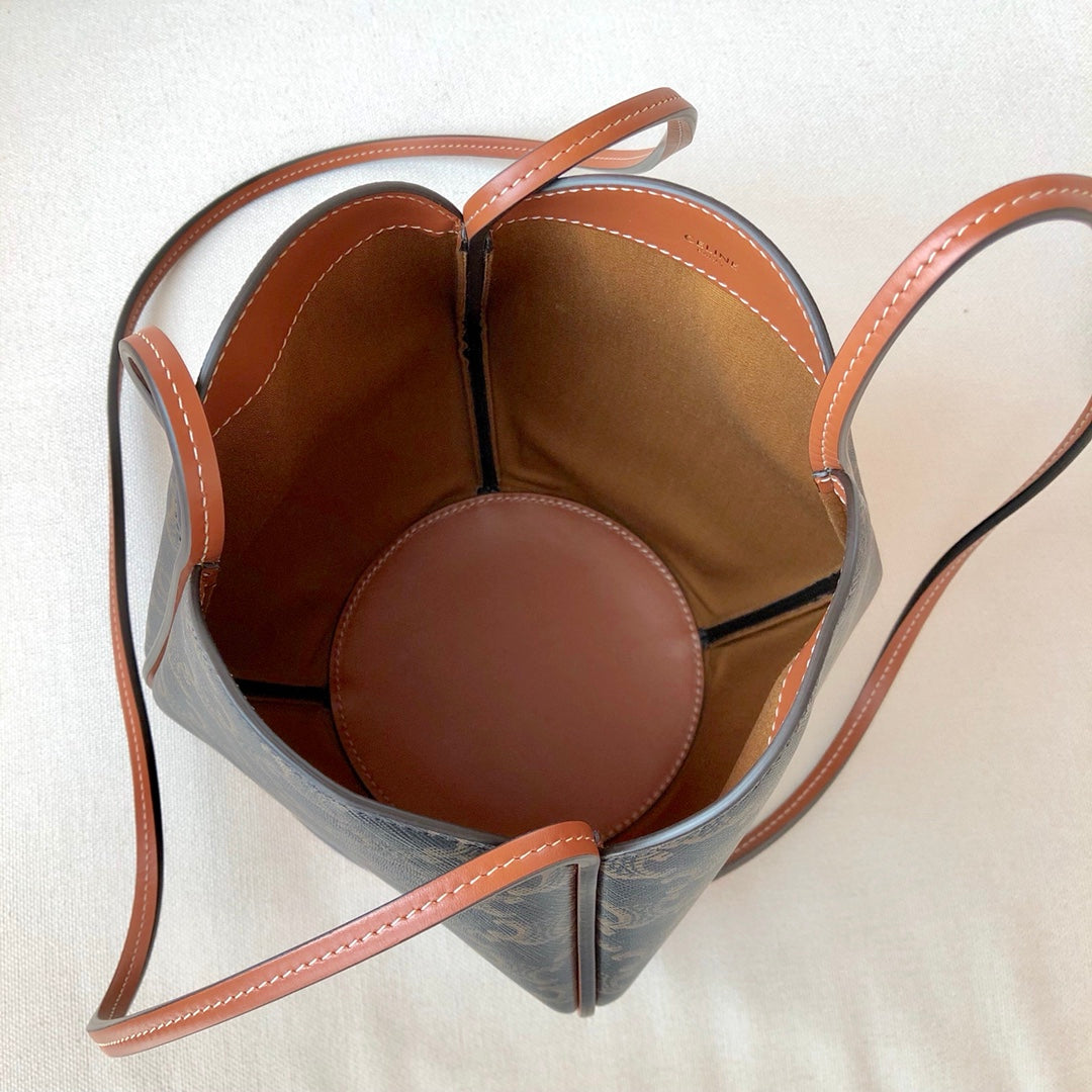 賽C家-花朵包 MARLOU BAG IN TRIOMPHE
