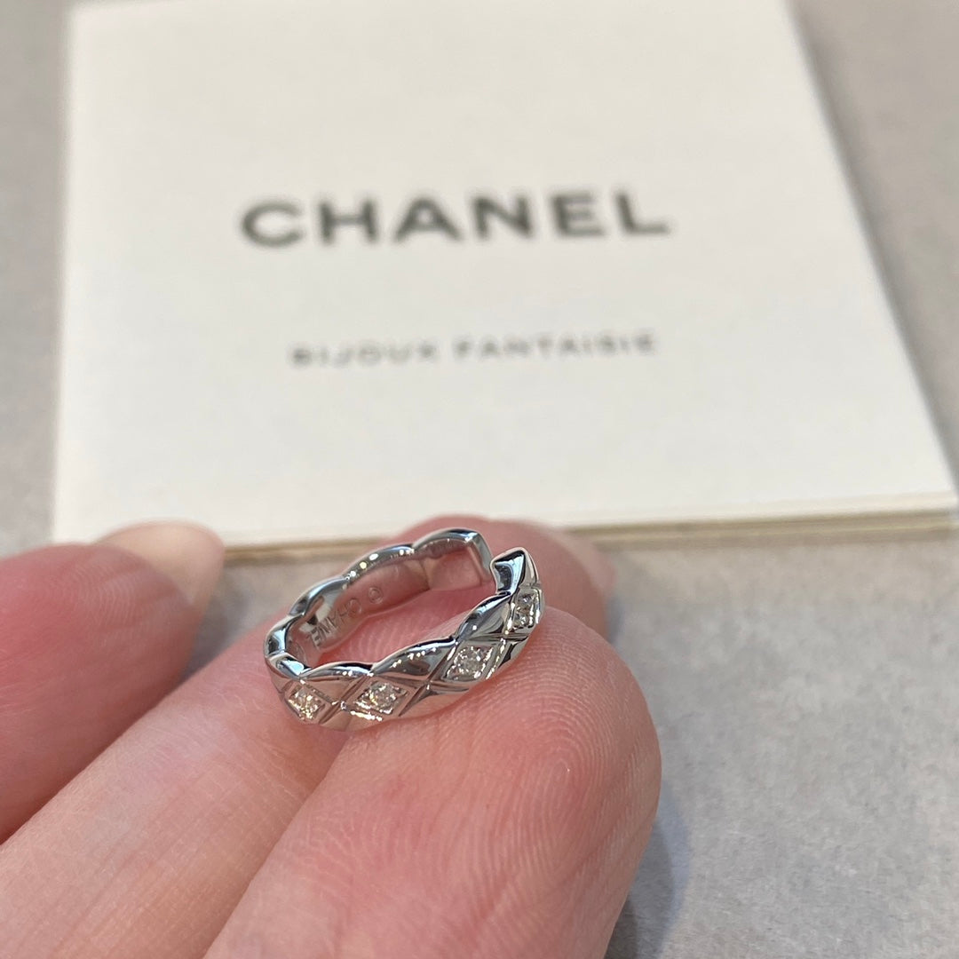 Chanel 耳骨夾