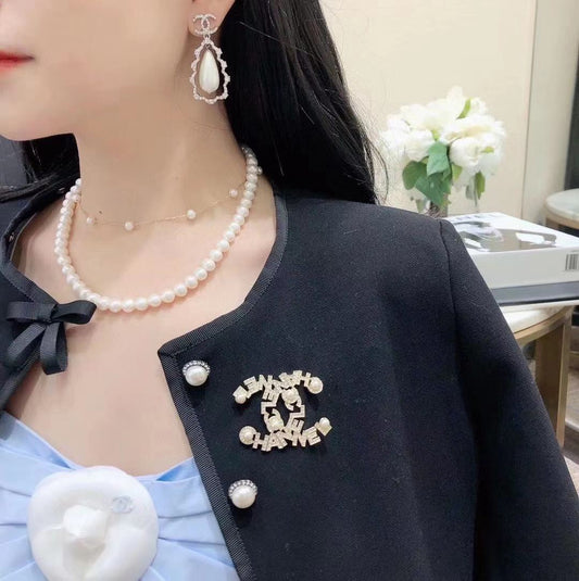 Chanel 胸針