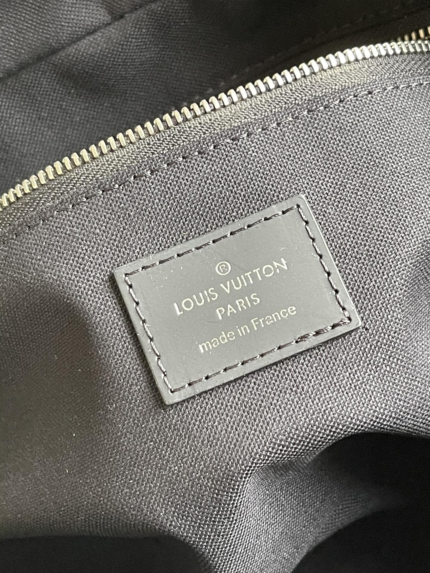 LV M47527 盥洗袋