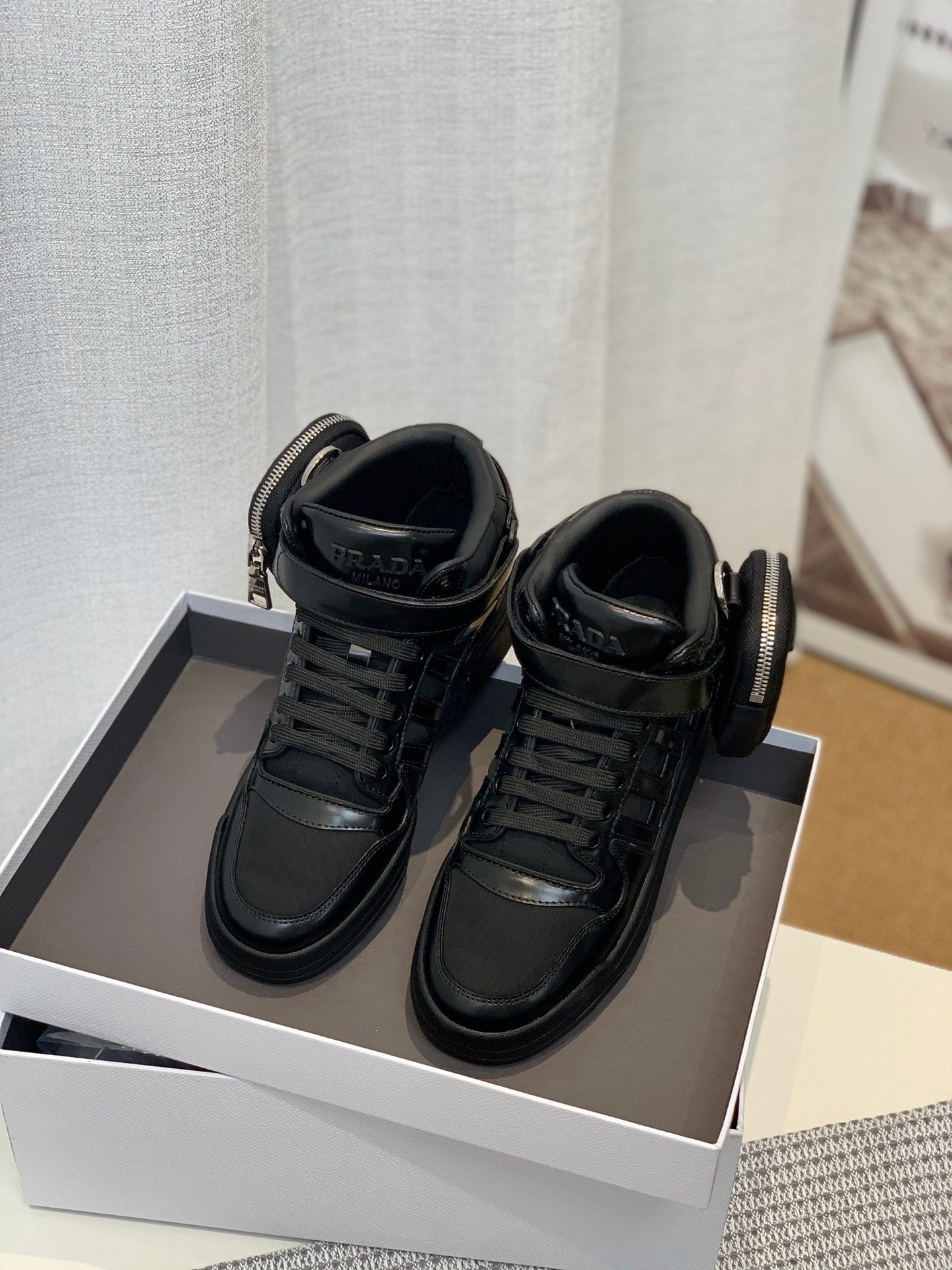 Prada 鞋-Prada x adidas 聯名 運動休閒鞋（黑）